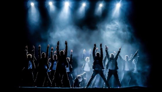 Шоу под дождём V. Признание в любви, Ковров