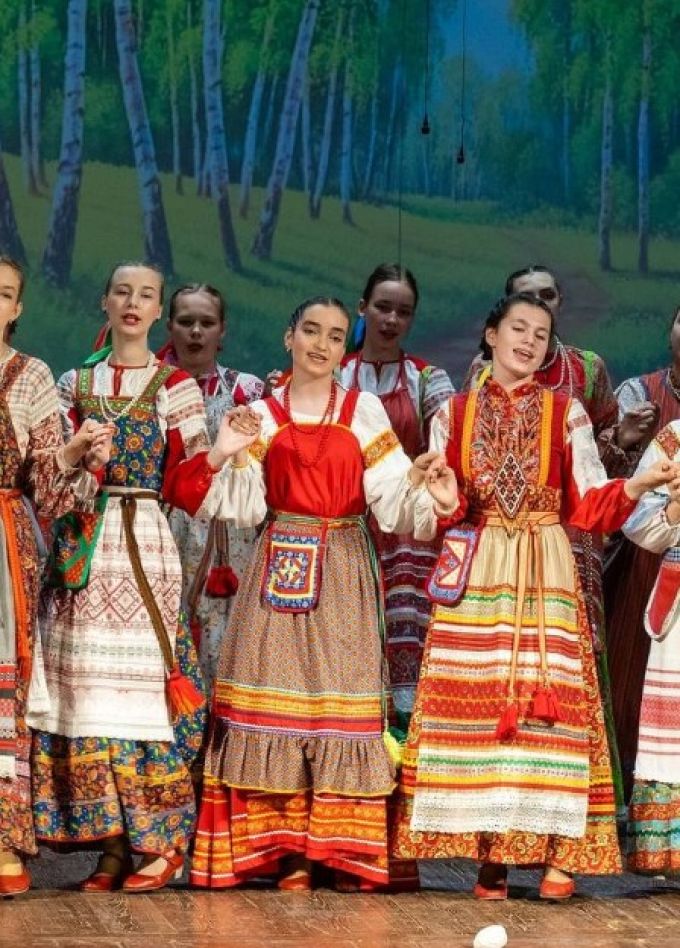 Концертная программа "Песен дружный хоровод"