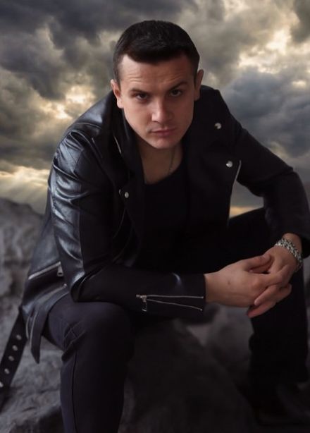 NЮ. Юрий Николаенко