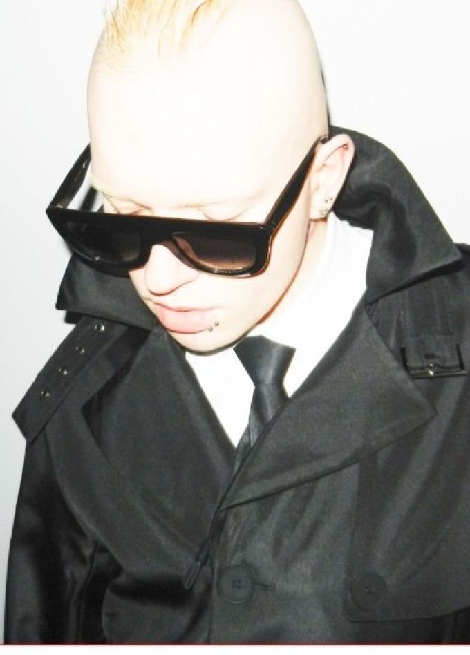 Huzzy B